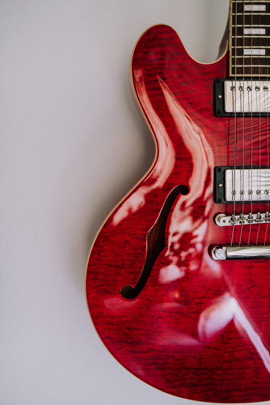 Autumn Leaves Jazz Guitar: Why Every Beginner Should Learn This Standard