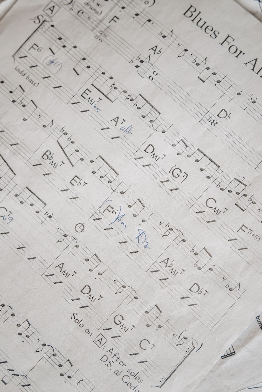 How to Organize Your Setlist and Chord Sheets for Rehearsal and Performance